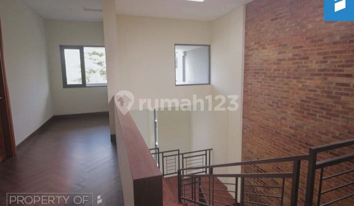 Rumah di Kota baru parahyangan view danau dan gunung