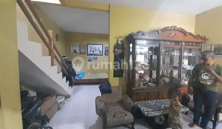 Rumah Komplek 3 Lantai Margaasih