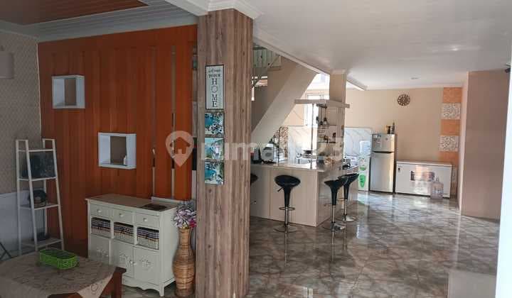 Rumah Hook 2 Lantai Komplek Cileunyi di Jalan Utama View Gunung