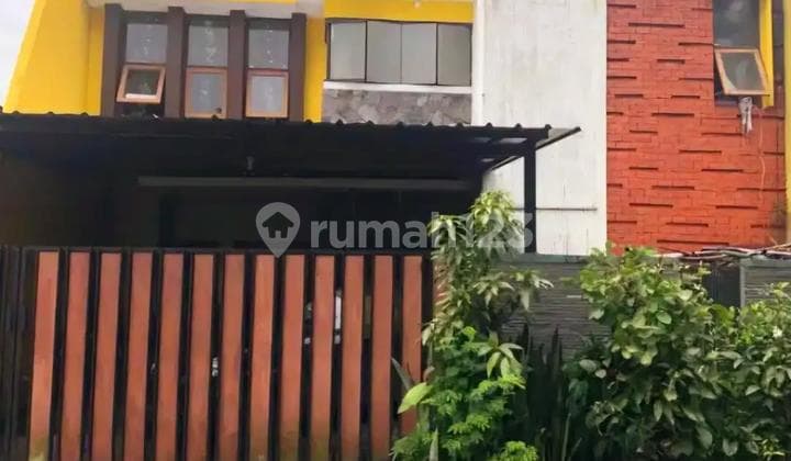 Rumah Komplek Buah Batu Bawah Pasar Ada Lift