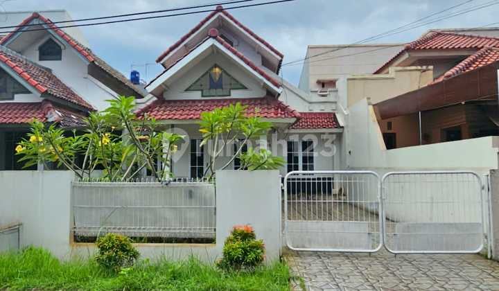 Rumah Murah Hitung Tanah SHM Dekat Tol di Graha Raya