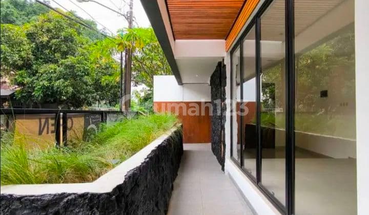 Rumah Brandnew Ada Private Pool Siap Huni SHM di Bintaro Sek 9