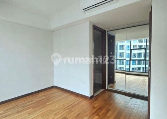 Apartemen Casa Grande tower Angelo view pool & city posisi hoek