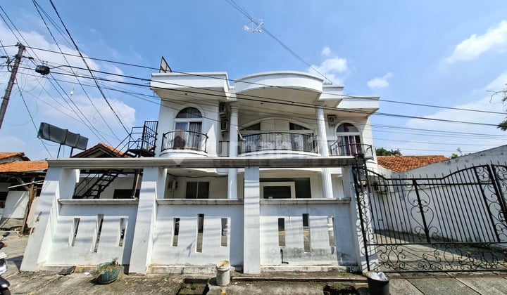 Golden Opportunity to Own a Luxurious 2-Story Boarding House + Rooftop in Kebon Jeruk, West Jakarta