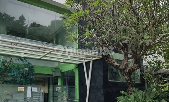 Jarang Ada Kantor 3 Lantai Dijual Dibawah Pasar Siap Huni dengan Lokasi Cakep di Duren Sawit Jakarta Timur