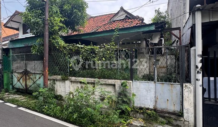 Rumah Hitung Tanah 2 Kavling Cawang