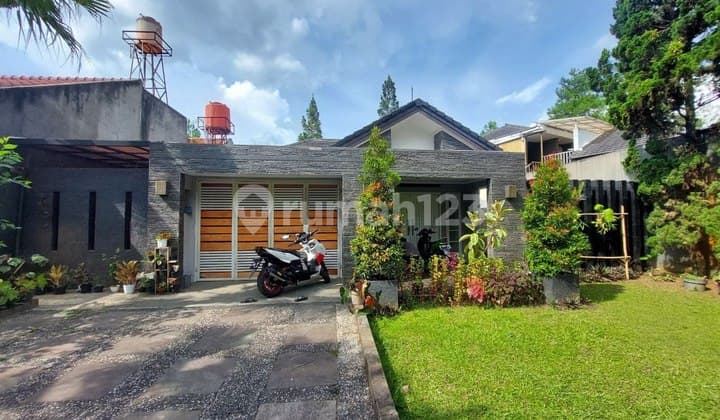 Rumah mewah bagus siap huni resor dago pakar