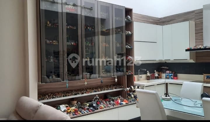 Nice house for sale in Grand Orchard Kelapa Gading