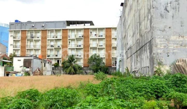 Empty Land Suitable for 5-Storey Building Construction in Kebayoran Baru