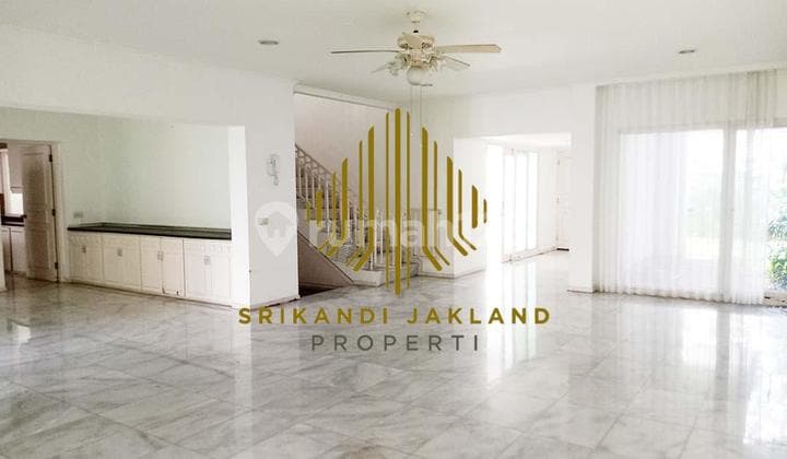 Kemang For Rent A Luxurious House easy access to Kuningan Area