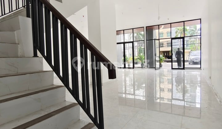 Menteng Disewakan Ruko Gandeng Terintegrasi dengan 5* Hotel