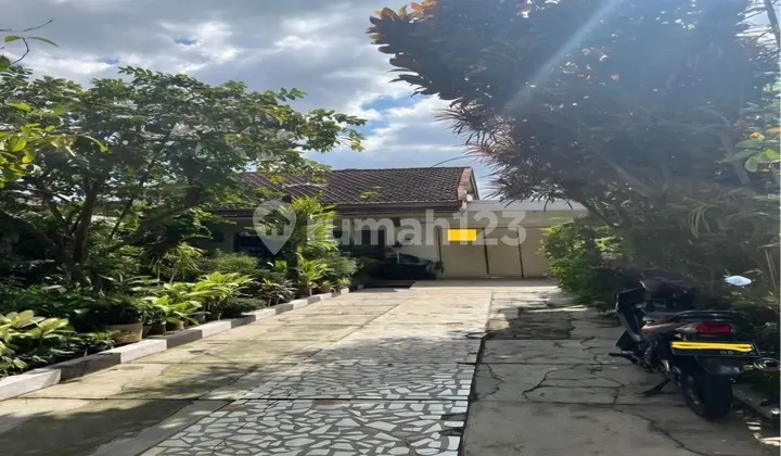 Dijual Cepat Bu Rumah Terawat Strategis di Mainroad Sayap Dago Bandung