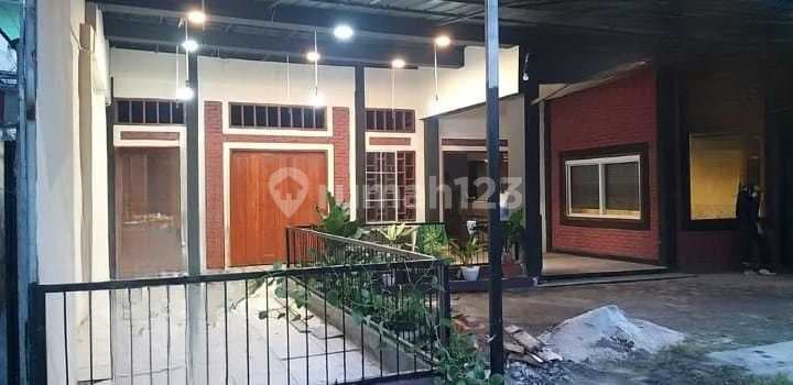 Rental of Strategic Business Space on Mainroad Near Buahbatu Toll Road, Bandung