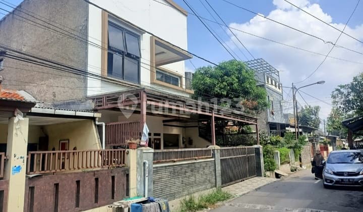 Rumah Minimalis di Tengah Kota Sayap Bkr Murah