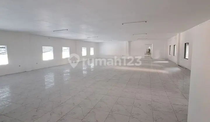 Warehouse for Rent in South Purwokerto, Container Access