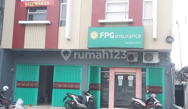 Office shop for rent near the office area of Teluk Bandar Lampung.