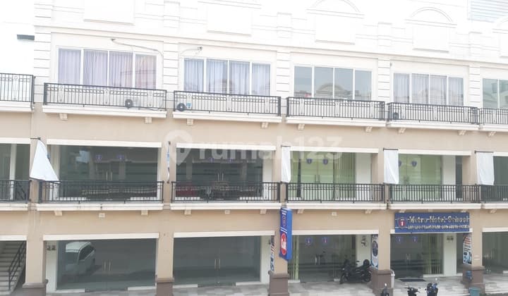 Transmart Carrefour rental shop house.