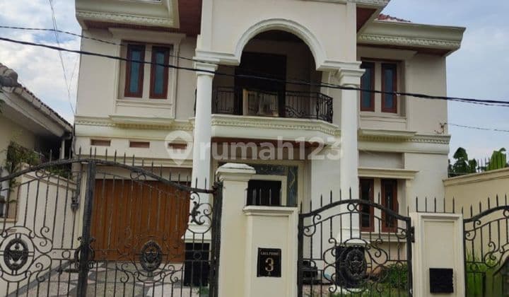 CHEAP 2-STORY RENTAL HOUSE