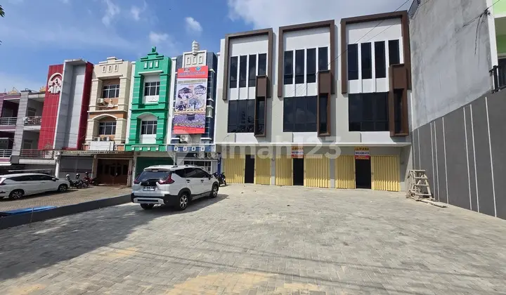 Ruko Gandeng 3 Unit