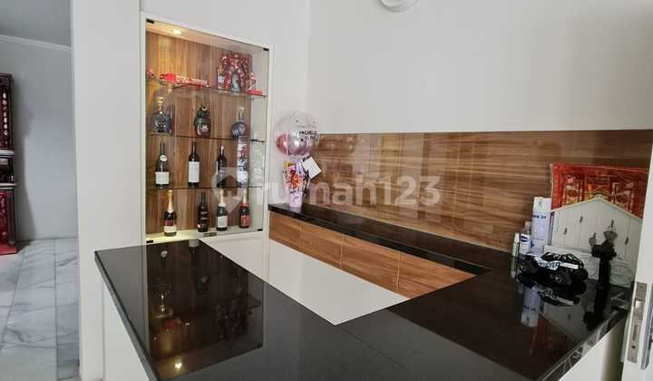 RUMAH BARU FULL RENOVASI 3 LANTAI ,BARU.BAGUS MUARA KARANG