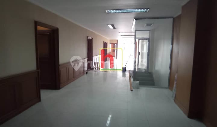 Gedung Mini Cikini Menteng Dekat Gambir, Tugu Tani, Lokasi Ramai