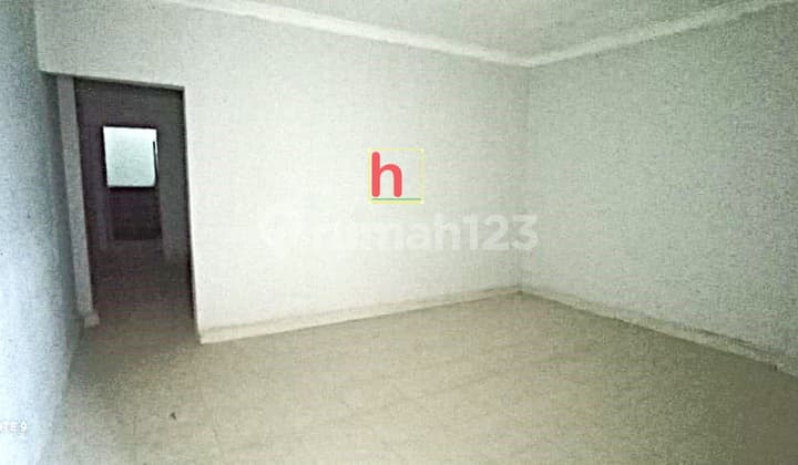 Ruko 3 lantai di Green Garden