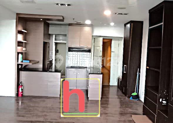 2 BR Apartment in Damar Tower, Pearl Beach