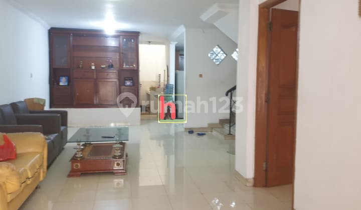 Rumah Muara Karang, 2 lantai, 4 kamar tidur