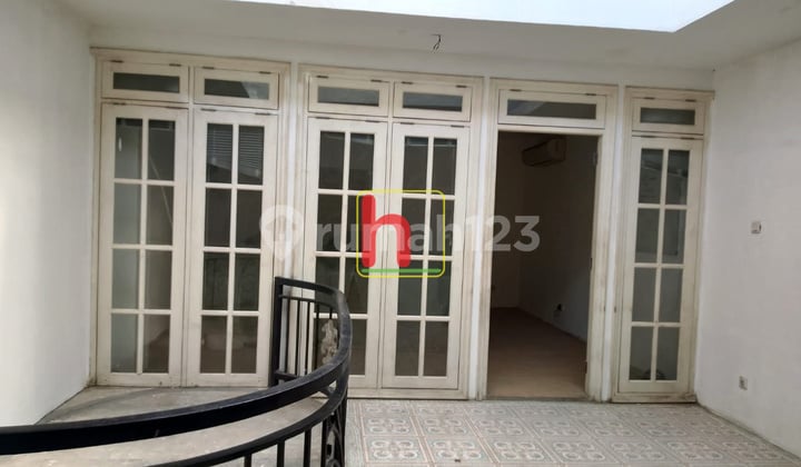 Ruko di Jl Pluit Selatan , 2 Lantai, Lokasi Strategis