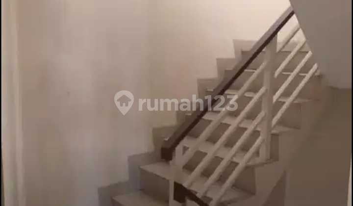 Comfortable 2-Story House with an Affordable Price in Tanjung Duren, West Jakarta