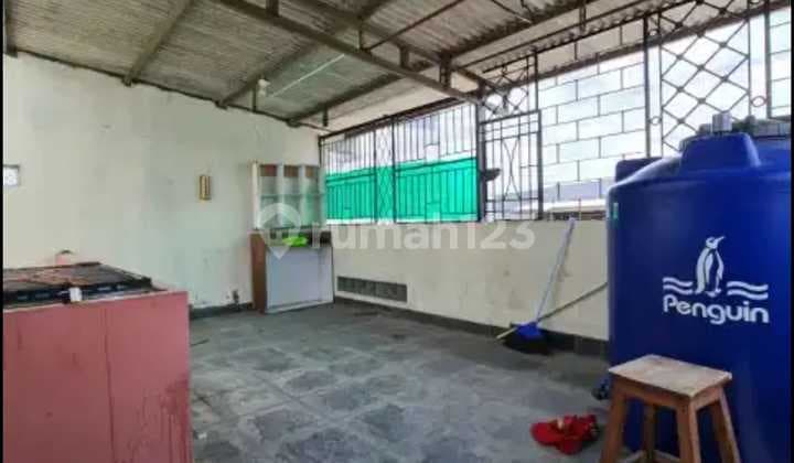 Rumah + Kontrakan di Lokasi Premium Jelambar Jakarta Barat