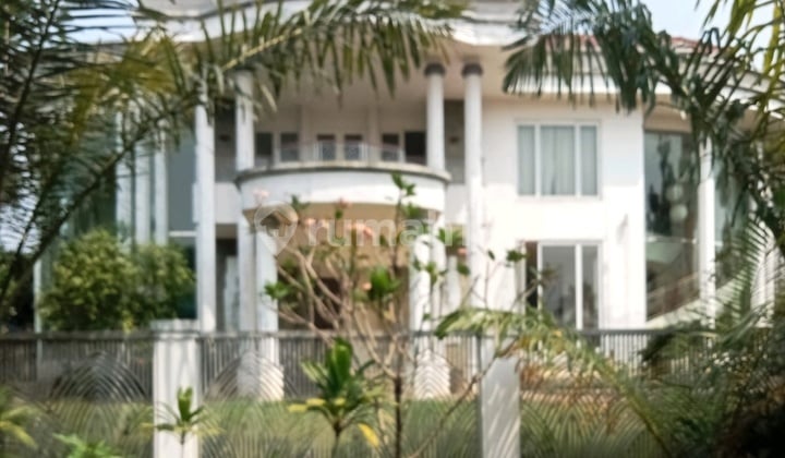 Dijual Rumah Mewah Hook di Perumahan Bukit Cimanggu Villa