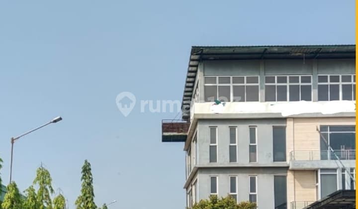 Modern Cold Storage Warehouse in Marunda Complex, North Tanjung Priok, North Jakarta