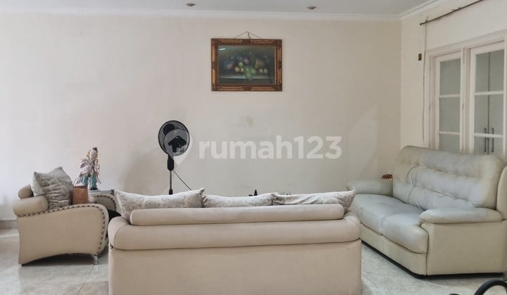 Rumah Cantik,Furnish, 128 M2, Dekat Tol Cibubur