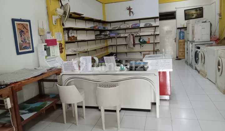 RUKO NIRWANA EKSEKUTIF DISEWAKAN TERMASUK MESIN LAUNDRY