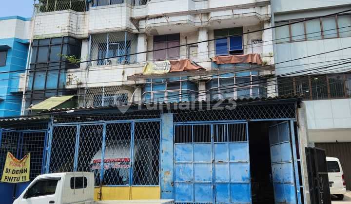 Super Cheap 3-Storey Shop House on Kebon Bawang Street, North Jakarta