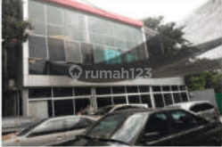 Bengkel Mobil dan Kantor 3 Lt di Jalan Palem Raya, Kebun Jeruk