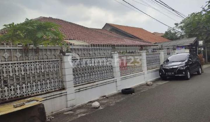 Rumah Tua Mrh Bgt Di Jl Kramat Batu Dalam,cilandak. Jaksel,