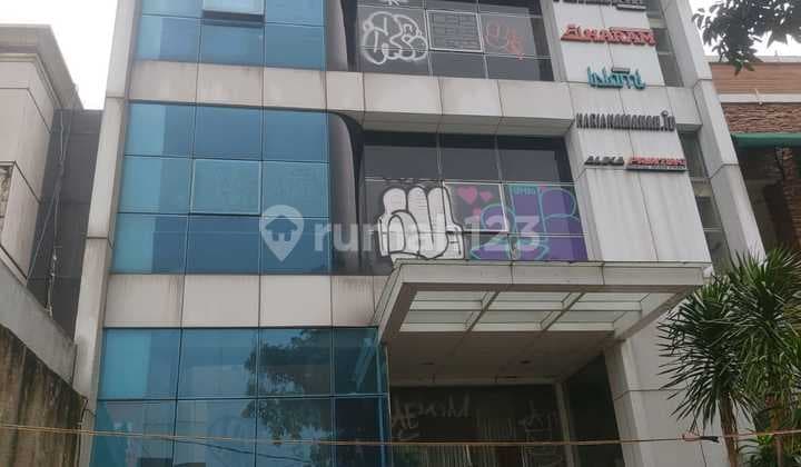 Super Cheap 4-Floor Office on Mampang Prapatan St, Pancoran, South Jakarta