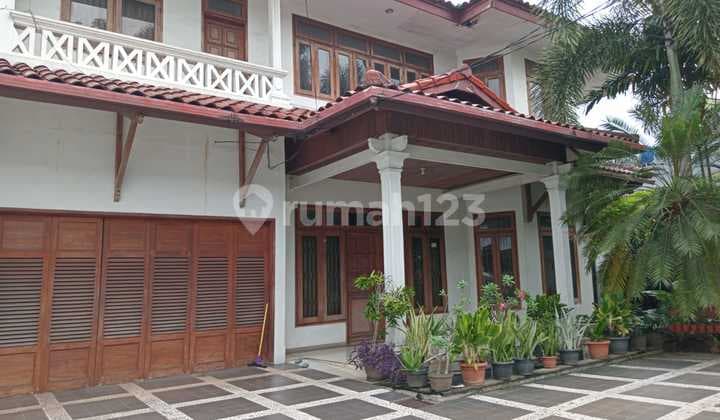 Rumah Bgs Murah 2Lt di Jl H Syahrin,Gandaria Utara,Kebayoran Baru