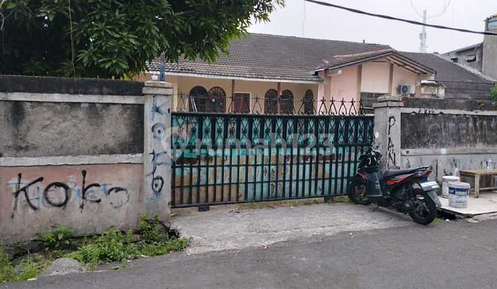 Very Cheap Old House on Jl Mirah Safir, Kali Angke, Cengkareng