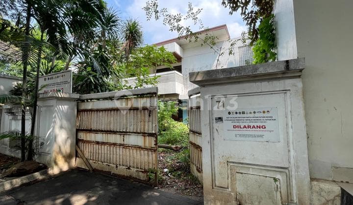 Super Cheap 2-story house in Simprug Golf 3, South Grogol, Kebayoran Lama