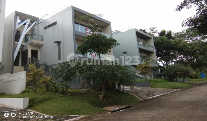 dijual rumah bagus lokasi depan dengan view gunung salak