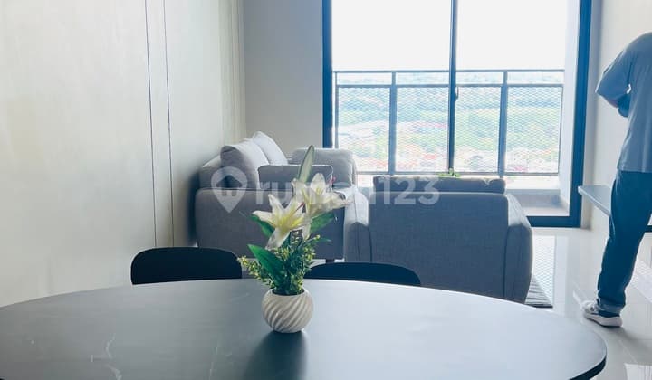 Dijual Apartemen 2 Br Dengan View Hadap Hambalang