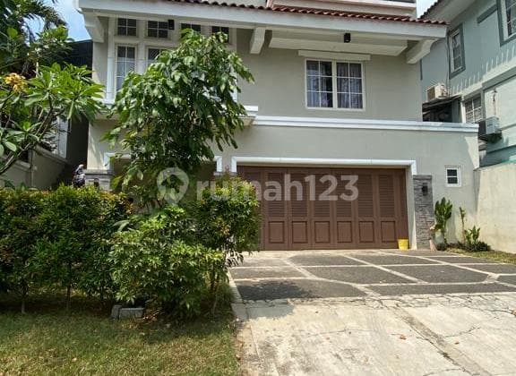 Disewakan Rumah Lokasi D Mediterania