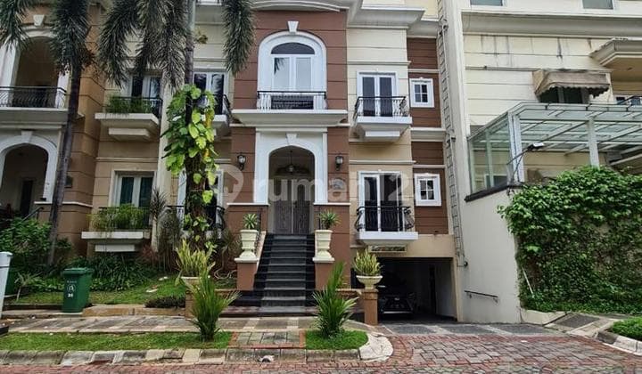 Dijual Rumah Mewah Blossom Residence Kemayoran Jakarta Pusat