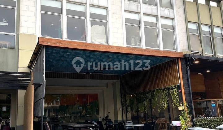 3-Story Shophouse Suitable for Restaurants and Various Businesses in a Busy Area