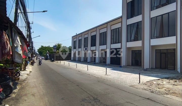 Ruko Fairway Kemang Residence 2 Lantai Lokasi Strategis di Depok Harga 1,5 Milyar an.