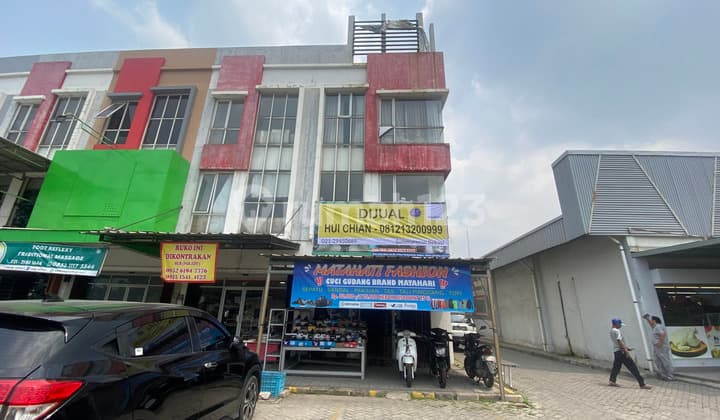 Ruko Hoek 3 Lantai di Satria Square Bekasi