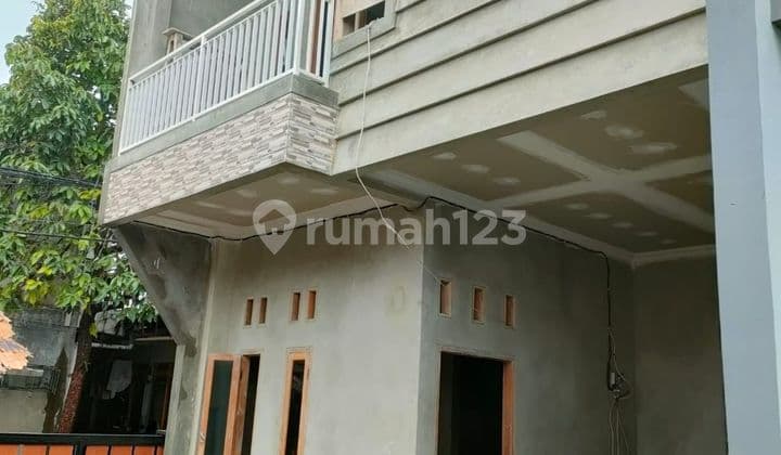 Rumah Baru Dua Lantai di Jaka permai